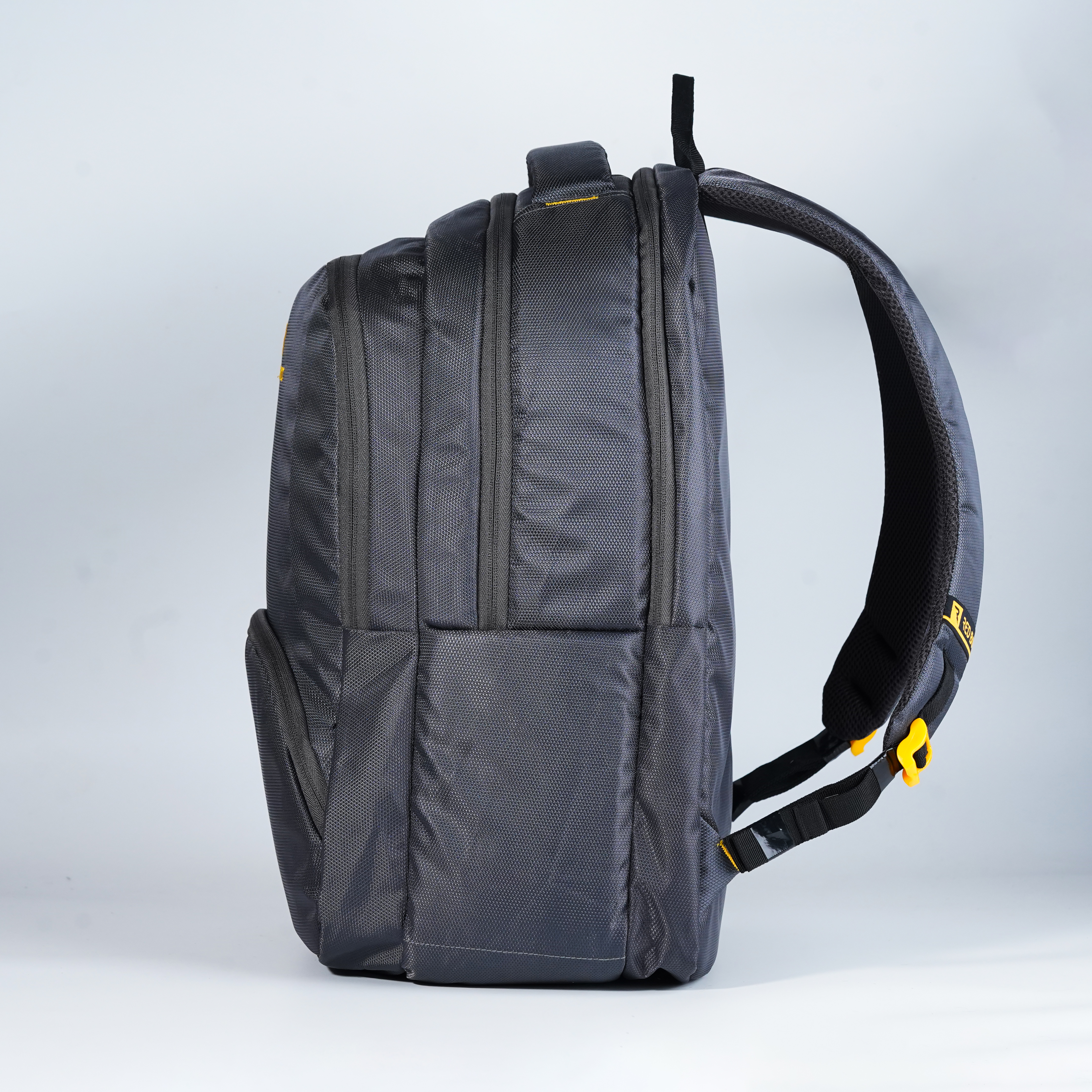 REDBOLT MARS 30L BACKPACK - 8 EDIT — Redbolt corporate gift, alternate view