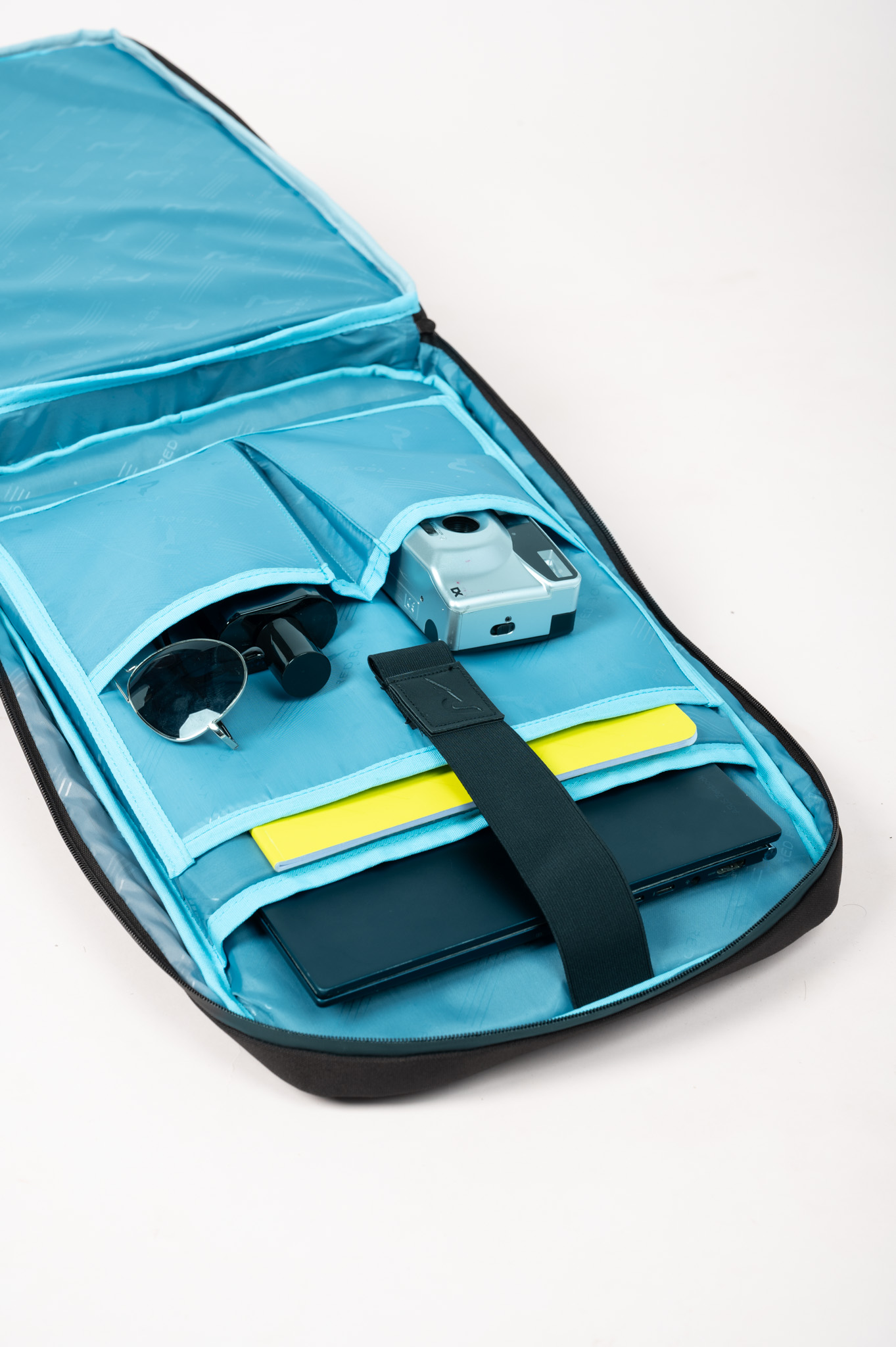 REDBOLT SPACE 25L BACKPACK — Redbolt corporate gift, alternate view